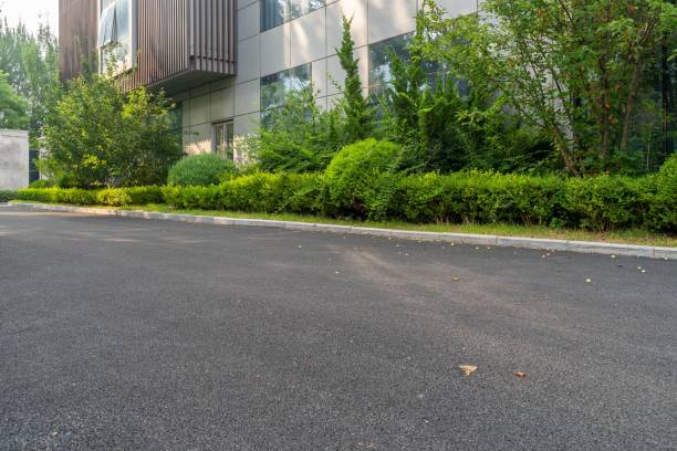 istock empty ground floor of modern street for copy space. 1442907862