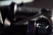 nahaufnahme-der-details-der-schrauben-schrauben-und-sechskantmuttern.jpg?b=1&s=170x170&k=20&c=XWmXLbFK1-f9P6NCSCrUUH0ssmAyL6iGeKjXdurduNs=