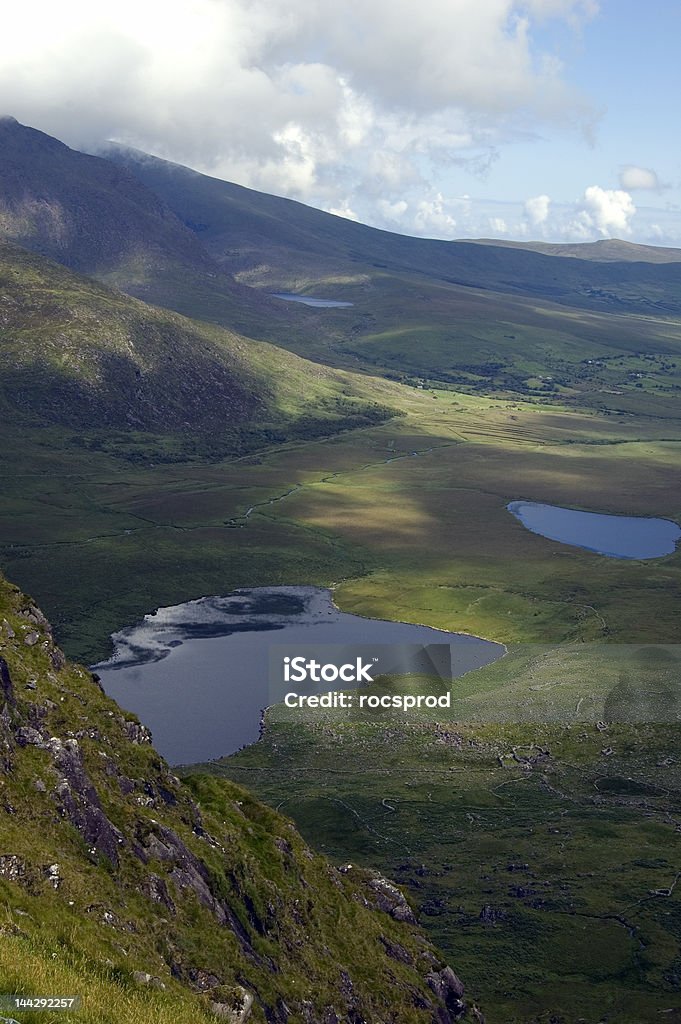 Lago nella Penisola di Dingle. L'Irlanda - Foto stock royalty-free di Connemara