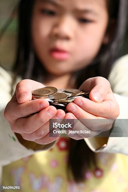 돈을 가계에 대한 스톡 사진 및 기타 이미지 - 가계, 개체 그룹, 건강한 생활방식