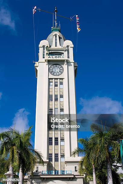 Photo libre de droit de Aloha Tower banque d'images et plus d'images libres de droit de Aloha - Mot hawaïen - Aloha - Mot hawaïen, Arbre, Arbre tropical