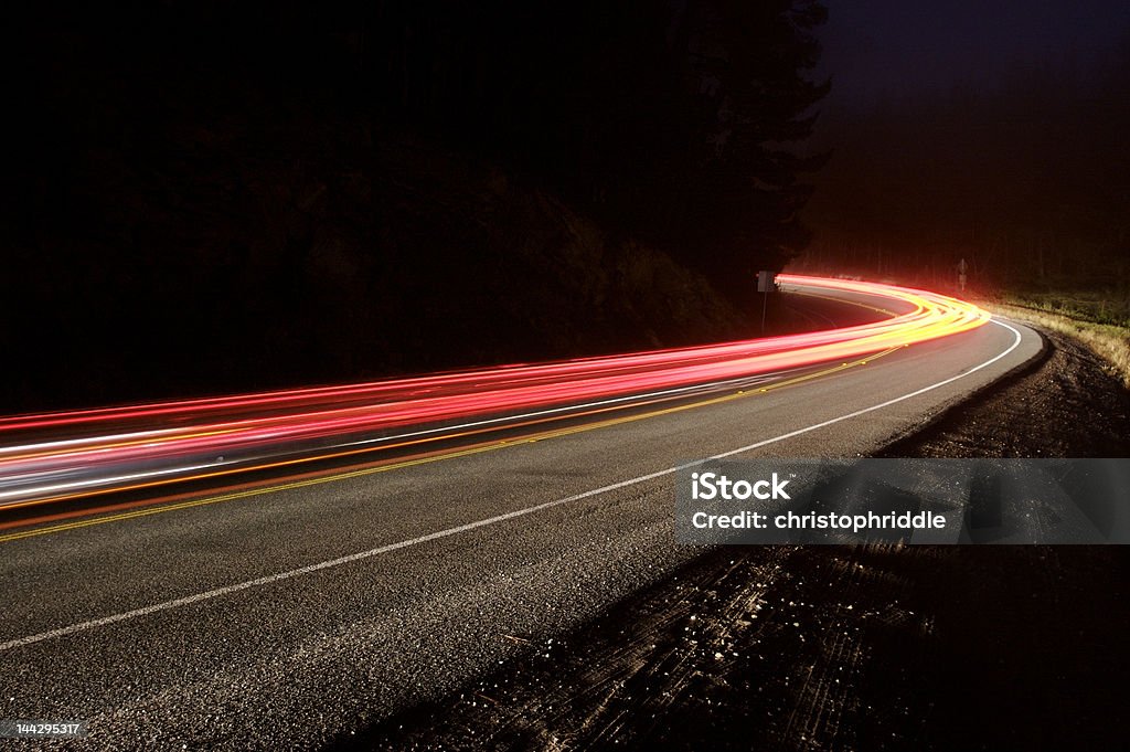 Estrada de montanha à noite - Foto de stock de Abstrato royalty-free