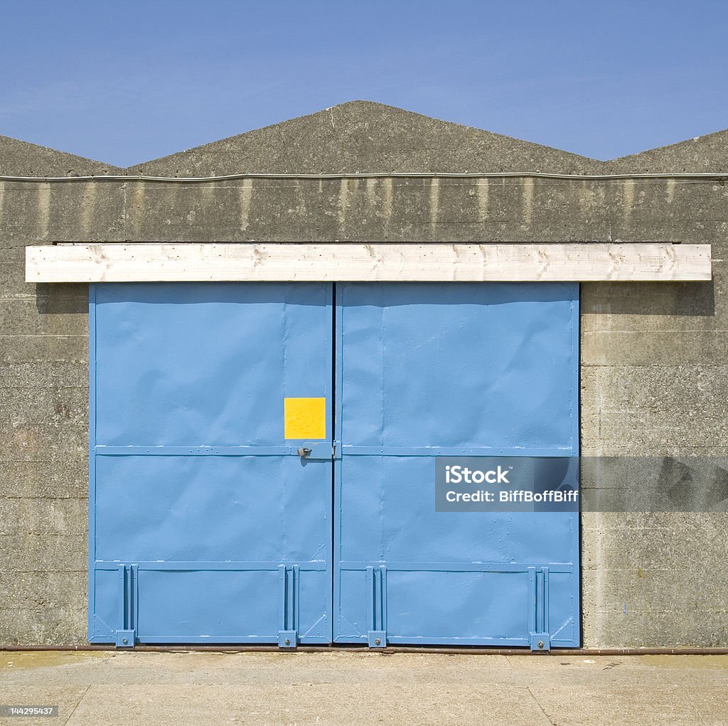 Portas fechadas azul - Foto de stock de Armazém royalty-free