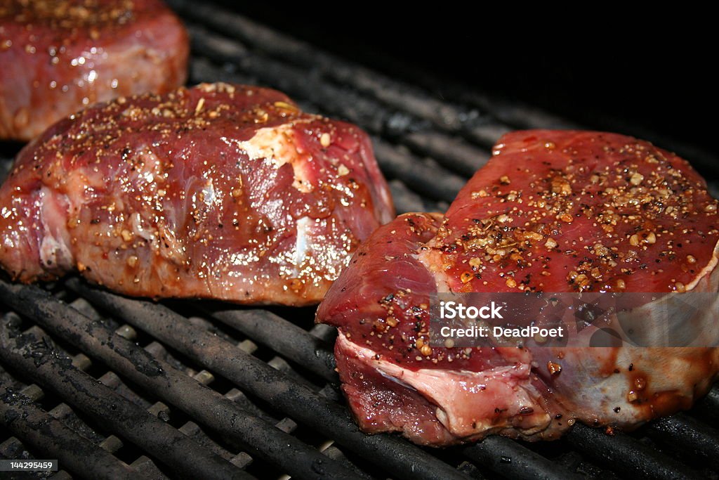 Bistecca di manzo al barbecue - Foto stock royalty-free di Barbecue - Cibo