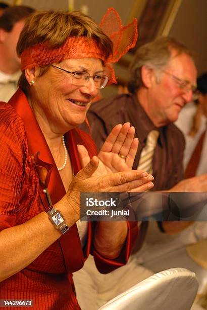 Foto de Público Clapping e mais fotos de stock de Acordo - Acordo, Admiração, Adulto