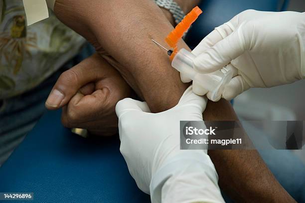 Esame Del Sangue - Fotografie stock e altre immagini di Composizione orizzontale - Composizione orizzontale, Esame medico, Esami del sangue