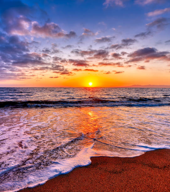 istock Sunset Ocean Surreal Sun Ray Colorful Tropical Beach Vertical 1443047284