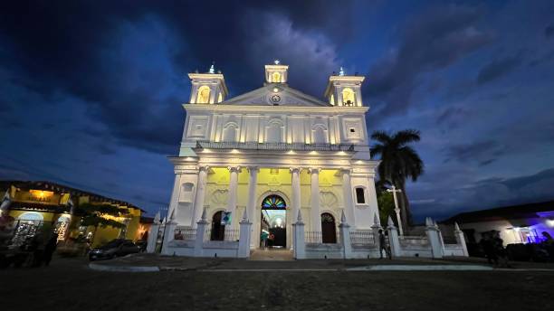 istock Suchitito’s church at night 1443140820