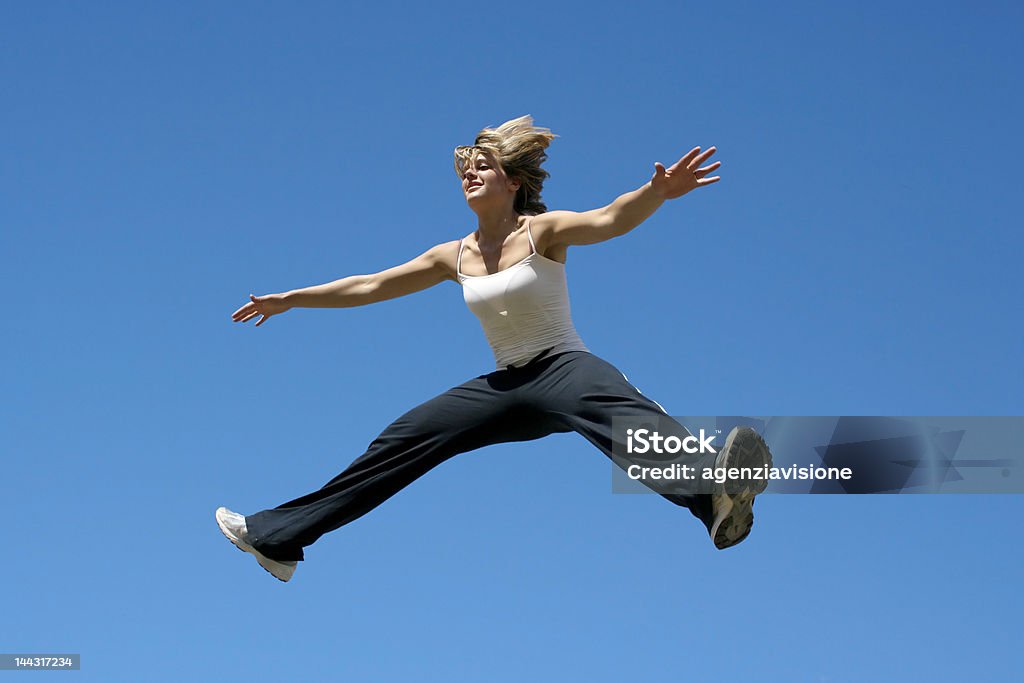 Sauter dans le ciel - Photo de Activité libre de droits