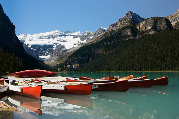 istock Canoes on Lake Louise 144318524