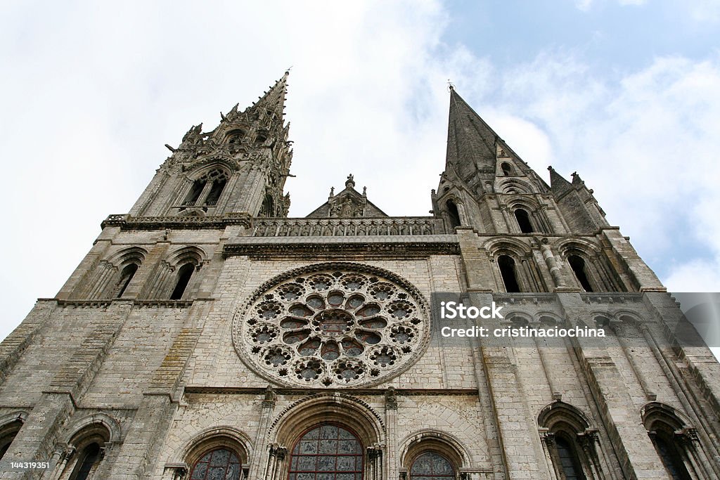 Catedral de Chartres, cerca de la ciudad de París - Foto de stock de Ancho libre de derechos