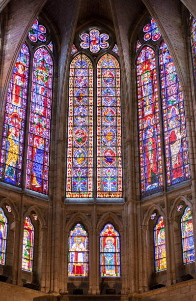 레온 대성당의 중세 스테인드 글라스, 스페인 - cathedral gothic style indoors church 뉴스 사진 이미지