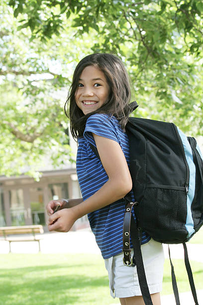 criança entusiasmados primeiro dia de escola - backpack student report card education imagens e fotografias de stock