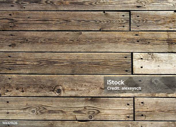 Vecchio Pavimento In Legno - Fotografie stock e altre immagini di Molo - Molo, Legno, Tavola di legno