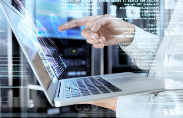 Server, laptop and hand with futuristic 3d of cloud computing expert update with projection and overlay. Tech, digital and professional it employee working on cybersecurity system maintenance. 3d, futurista y portátil en la nube manos de expertos que trabajan en la actualización con proyección y superposición. empleado de ti técnico, digital y profesional ocupado con la ciberseguridad del servidor y el mantenimiento del sistema.