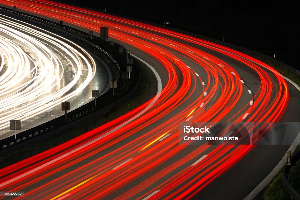 Hora pico de tráfico de la noche en autopista - Foto de stock de Exposición larga libre de derechos
