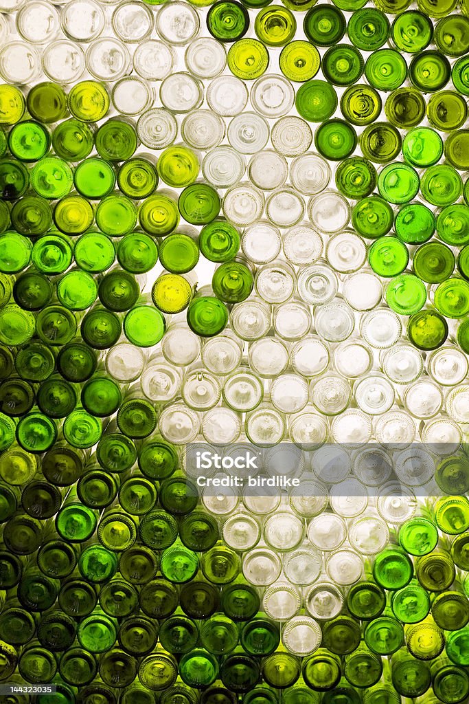 Wykonane z Znak recyklingu pustych butelek - Zbiór zdjęć royalty-free (Klimat)