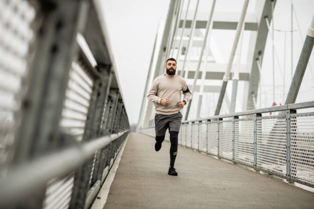 istock Young man trying to get in shape for the summer 1443254747