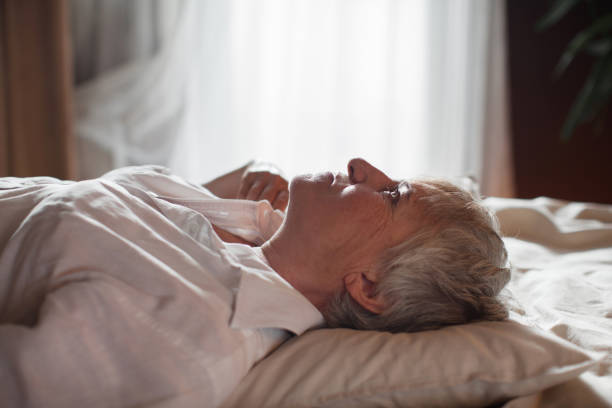 The Impact of Sleep on Back Pain: Understanding the Connection Pain Perception Muscle Relaxation Sleep duration  Sleep problems  chronic low back pain  sleep disturbance  chronic pain  musculoskeletal pain  pain intensity  difficulty falling asleep  sleep disorders  sleep apnea  restorative sleep  chronic neck pain