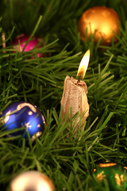 Chrismas decoration and candle light Chrismas decoration and candle light mickey mantle stock pictures, royalty-free photos & images