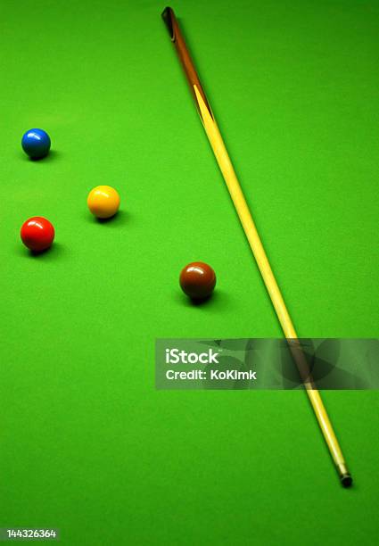 Dispositivo De Canciones Y Bailes En Verde Superficie De Snooker Foto de stock y más banco de imágenes de Actividades recreativas