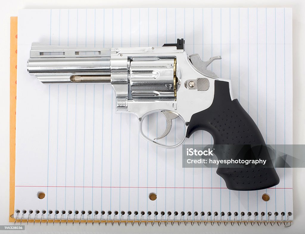 Guns a scuola - Foto stock royalty-free di Arma da fuoco