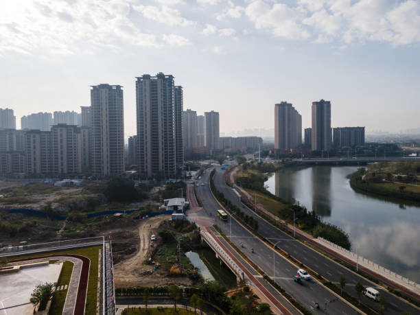 istock Lakeside cities and highways 1443289323