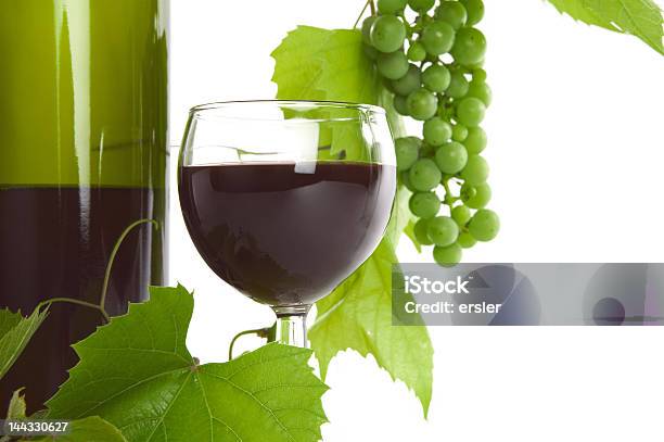 ワイングレープ - お祝いのストックフォトや画像を多数ご用意 - お祝い, つる草, アルコール飲料