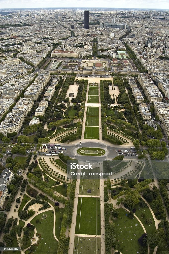 Vista do "Champ de mars". A França - Foto de stock de Jardim das Tulherias royalty-free