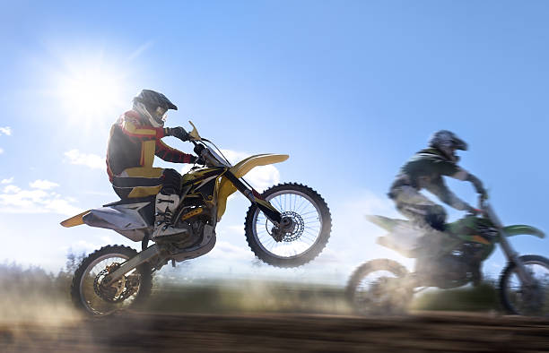 motociclista di motocross - motocross engine motorcycle extreme sports foto e immagini stock