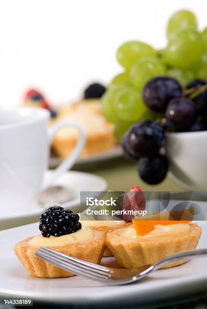 Foto de Torta De Creme e mais fotos de stock de Amora-preta - Amora-preta, Baga - Fruta, Bolo