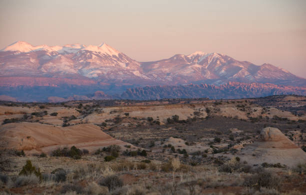 istock La Sal mountain at sunset 1443383844