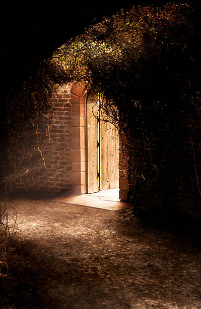 Secret Garden v2007 Pathway to the an enclosed garden. walled garden stock pictures, royalty-free photos & images