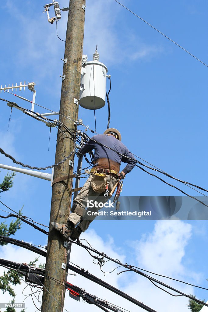 Trabalhador de elétrico - Foto de stock de Adulto royalty-free