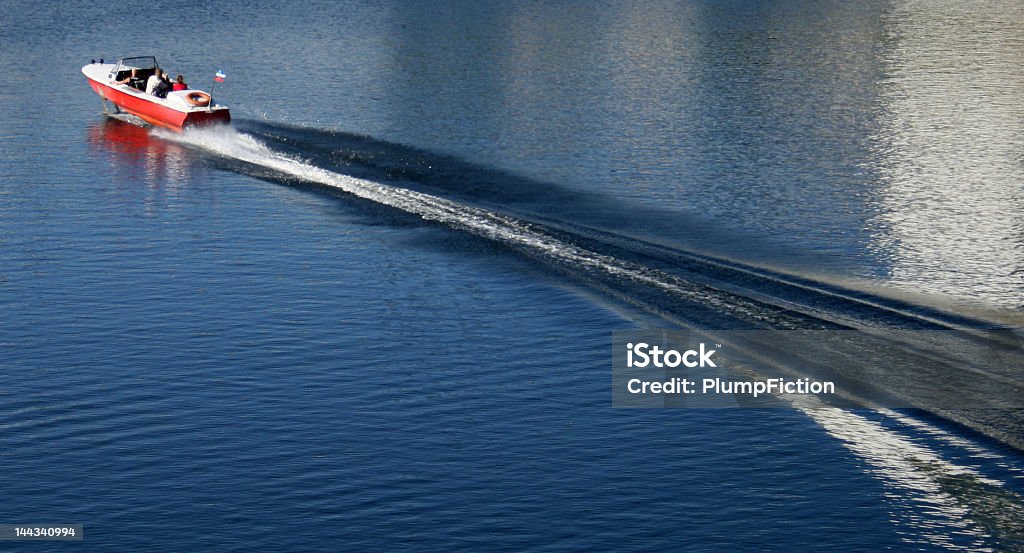 高速ボート - 高速モーターボートのロイヤリティフリーストックフォト