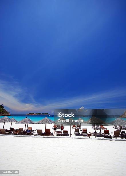 Paesaggio Della Spiaggia - Fotografie stock e altre immagini di Gazebo - Gazebo, Spiaggia, Acqua