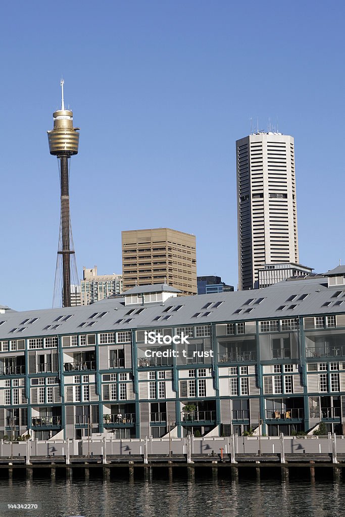 Torre de la ciudad de Sydney - Foto de stock de Agua libre de derechos