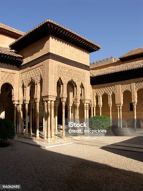 Cortile Moresco - Fotografie stock e altre immagini di Alhambra - Granada - Alhambra - Granada, Ambientazione esterna, Andalusia