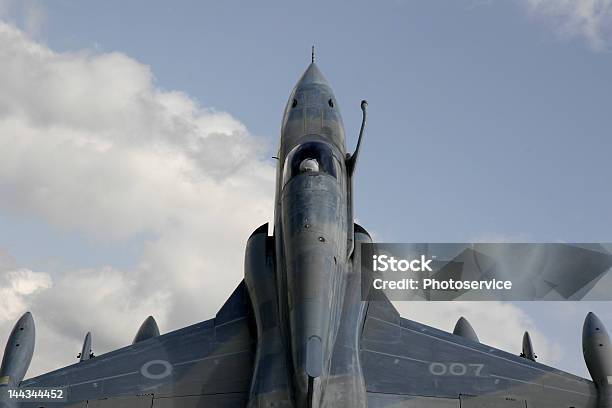 Auf Ihr Stockfoto und mehr Bilder von Jagdflugzeug - Jagdflugzeug, Nahaufnahme, Adler