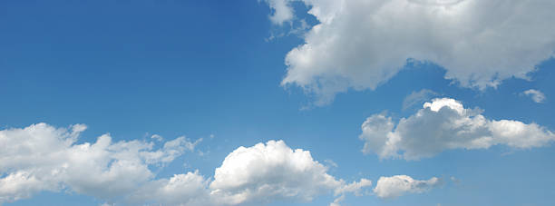 Cielo con nubes - foto de stock