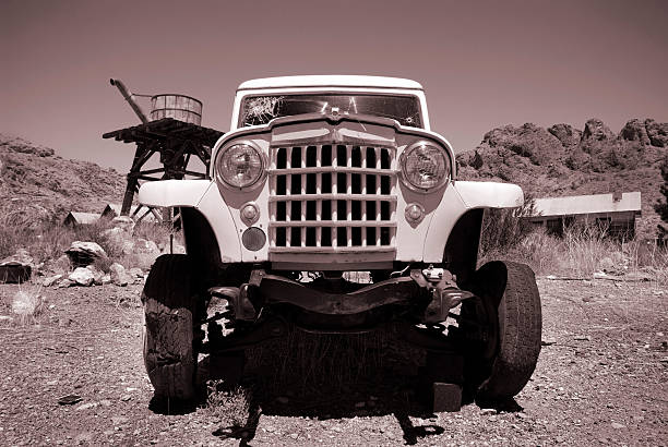 istock Old Truck B&W 144346768