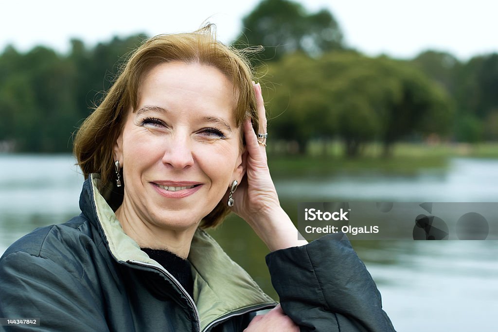 Attraktive Reife Frau - Lizenzfrei Eine Frau allein Stock-Foto