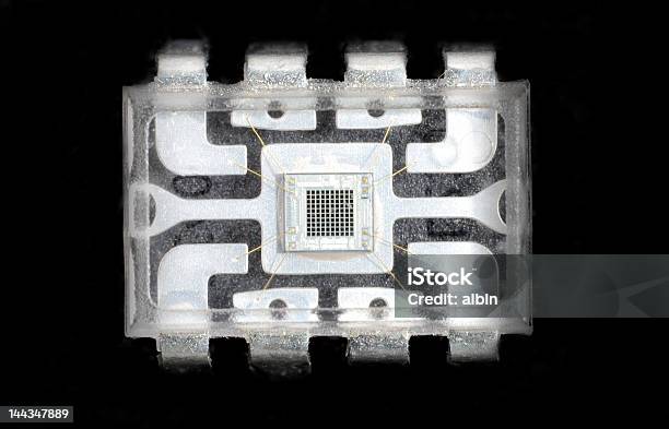 Microelectrónica Y Fritas Foto de stock y más banco de imágenes de Electrónica - Electrónica, Laboratorio, Chip - Componente de ordenador