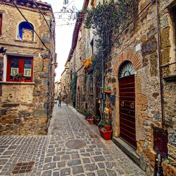 istock italian town, Italy 1443481474