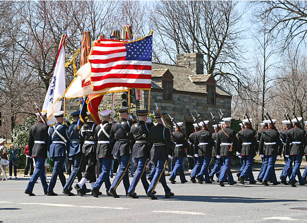 american parade - askeri tören stok fotoğraflar ve resimler