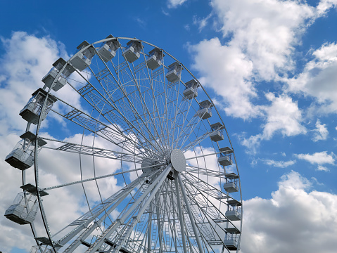 Ferris wheel in Parker's piece Cambridge.