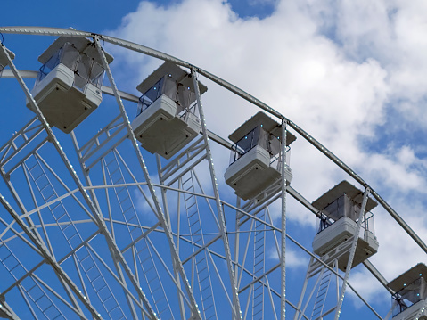 Ferris wheel in Parker's piece Cambridge.