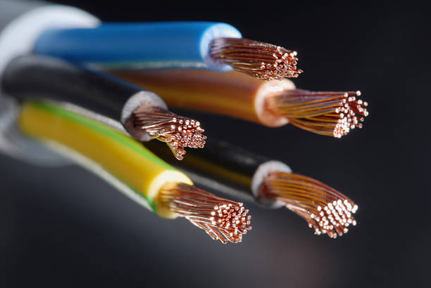 cables - cable de energía eléctrica fotografías e imágenes de stock