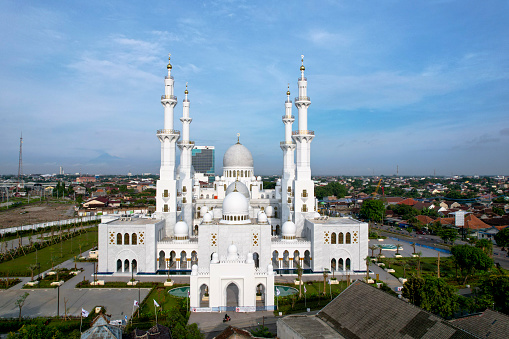 Sheikh Zayed Mosque is a big Mosque in Surakarta, Landmark Surakarta. Beautiful architecture of the Sheikh Zayed Solo Mosque