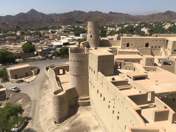 widok na bahla, oman - bahla fort zdjęcia i obrazy z banku zdjęć